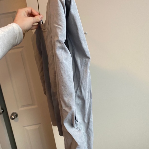 Cropped Tank W/ Shoulder Pads - Picture 2 of 4